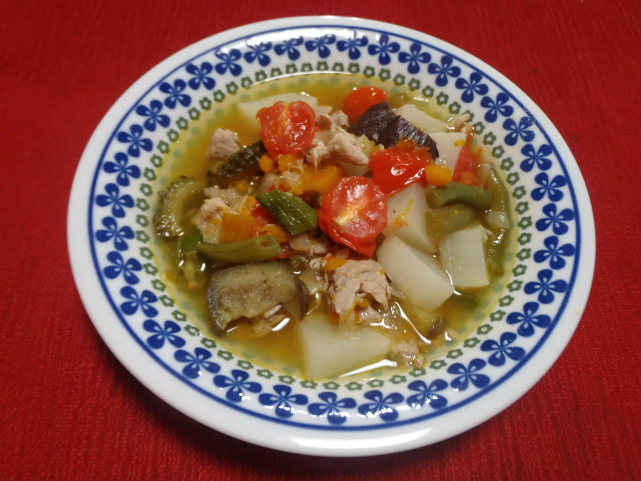 夏野菜たっぷりスープ ピナクベッド フィリピン 世界の料理ショー とレシピ